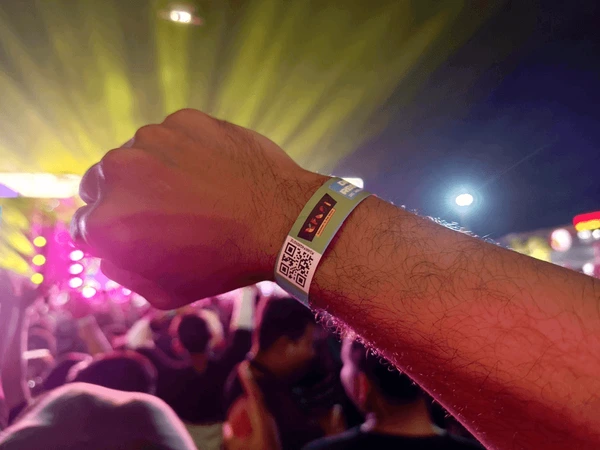 Wristband Concert Royalty